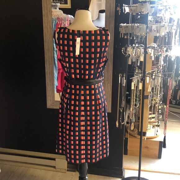Ann Taylor Navy & Red Sleeveless Geometric Dress - Picture 5 of 6